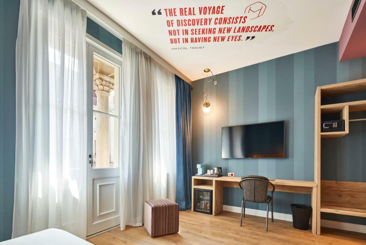 Large Double or Twin Room,838740392:JPEG