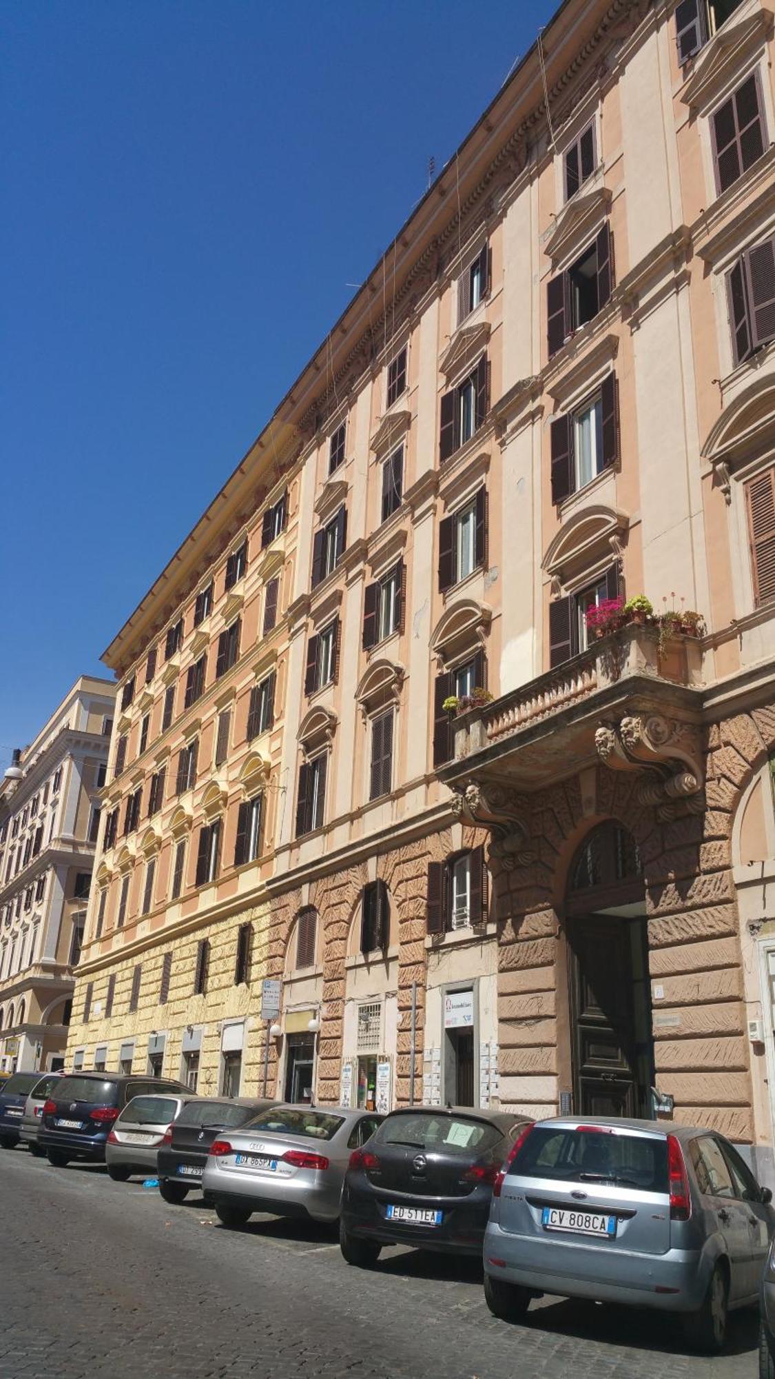 Pokój czteroosobowy z prywatną łazienką