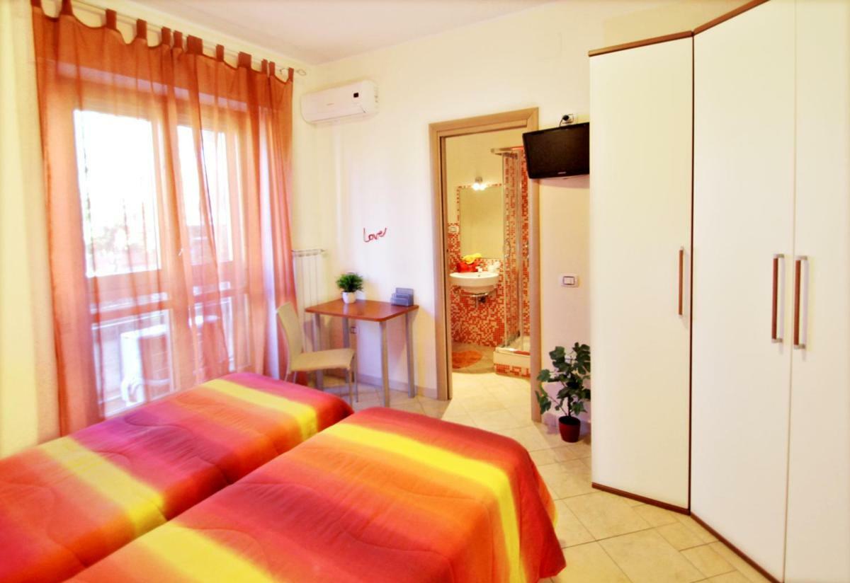 Twin Room Bathroom