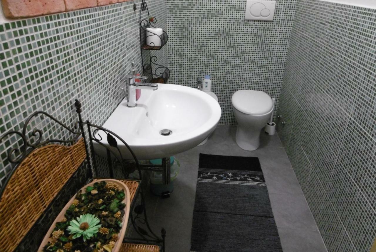 Double Room Private Bathroom,850913351:JPEG