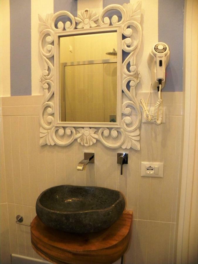 Double Room with Private Bathroom,851906087:JPEG