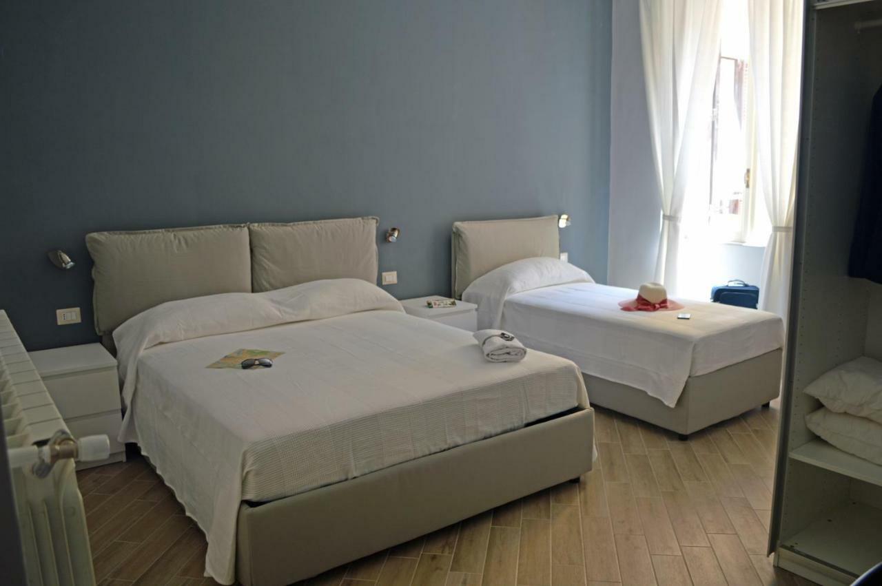 Triple Room with Private External Bathroom,852182705:JPEG