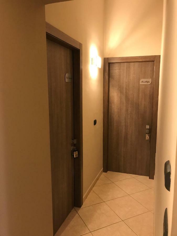 Large Double or Twin Room,852345707:JPEG