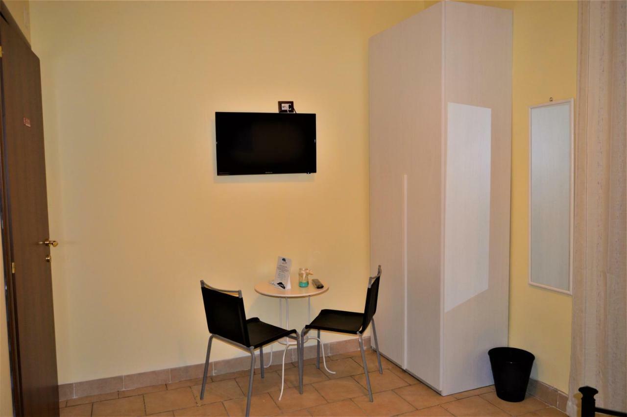 Habitación Doble con baño privado externo - 2 camas