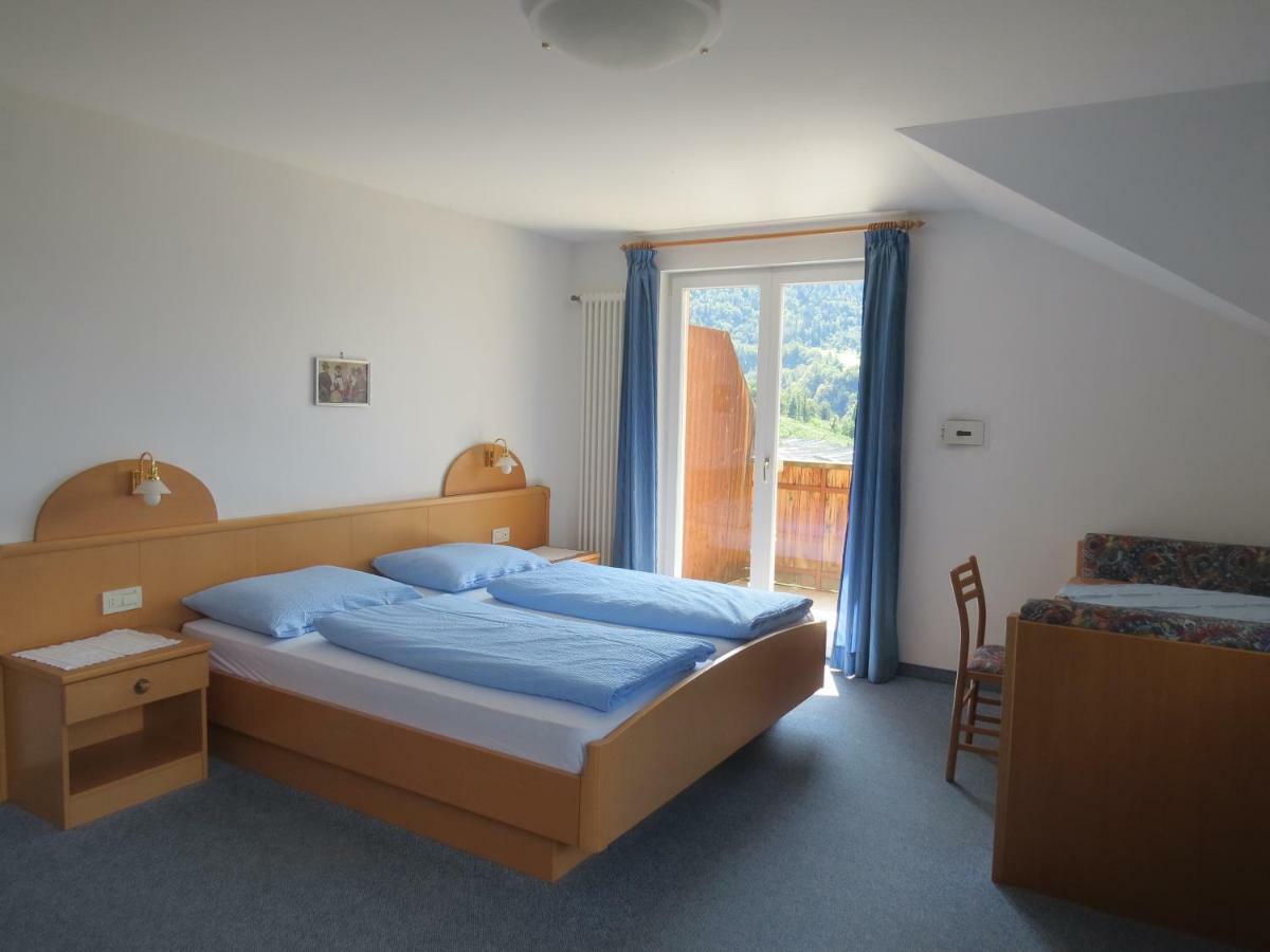 Doppelzimmer mit Balkon