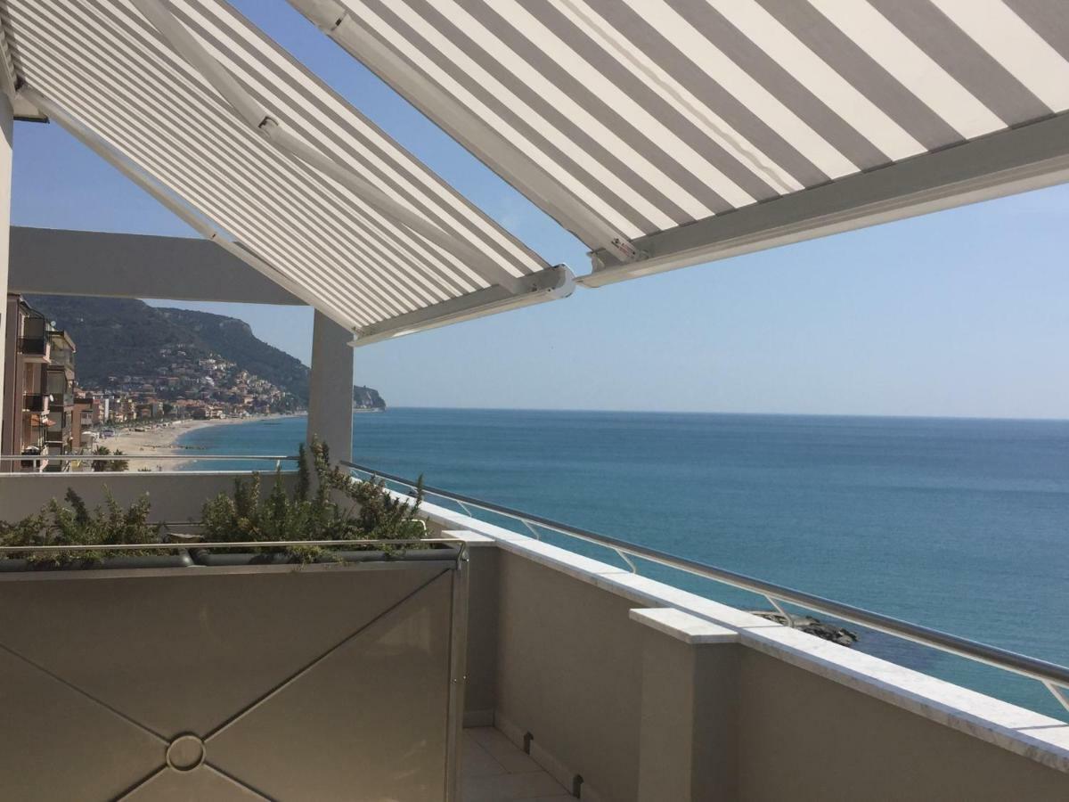 Chambre Double Deluxe avec Balcon - Vue sur Mer