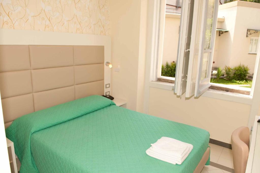 Double Room,8897693:JPEG