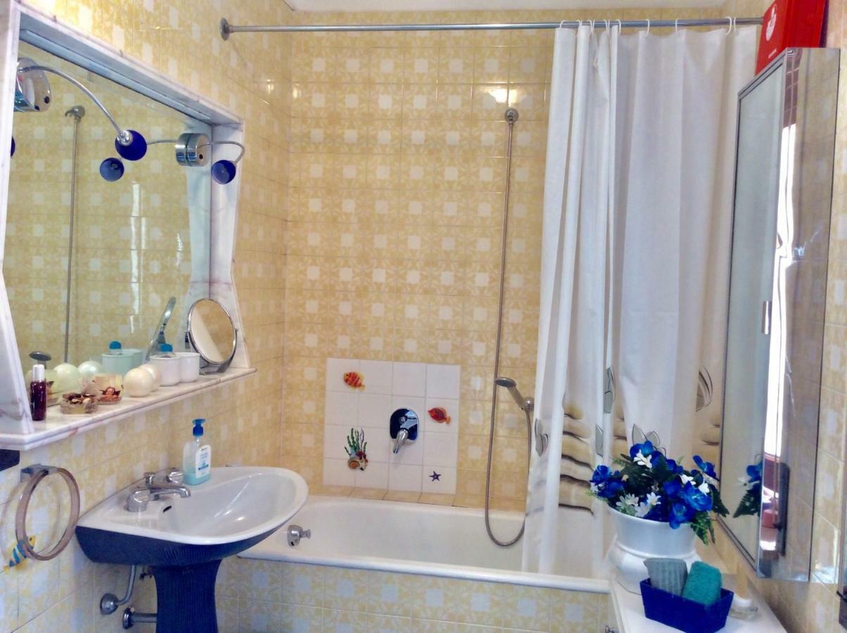 Double Room,883823374:JPEG