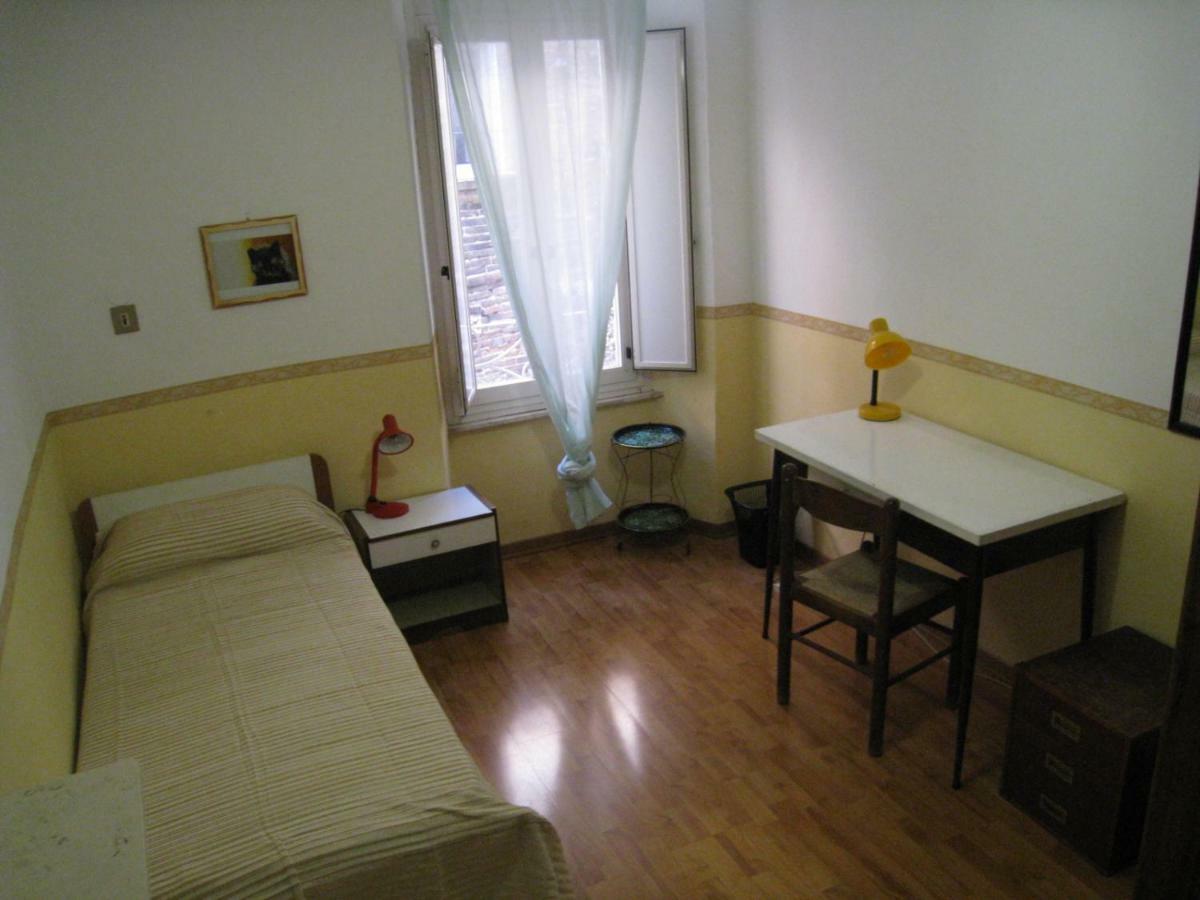 Single Room with Shared Bathroom