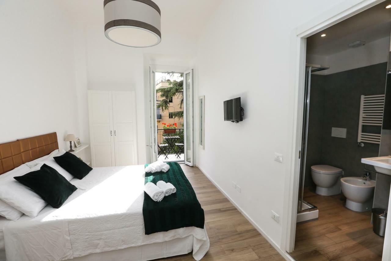 Large Double Room