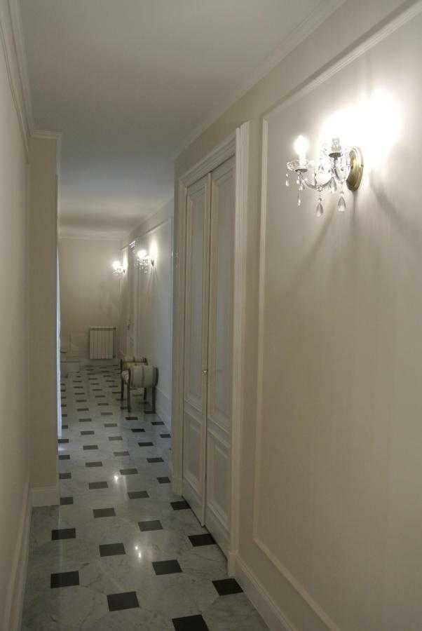 Double or Twin Room Private External Bathroom,887925145:JPEG