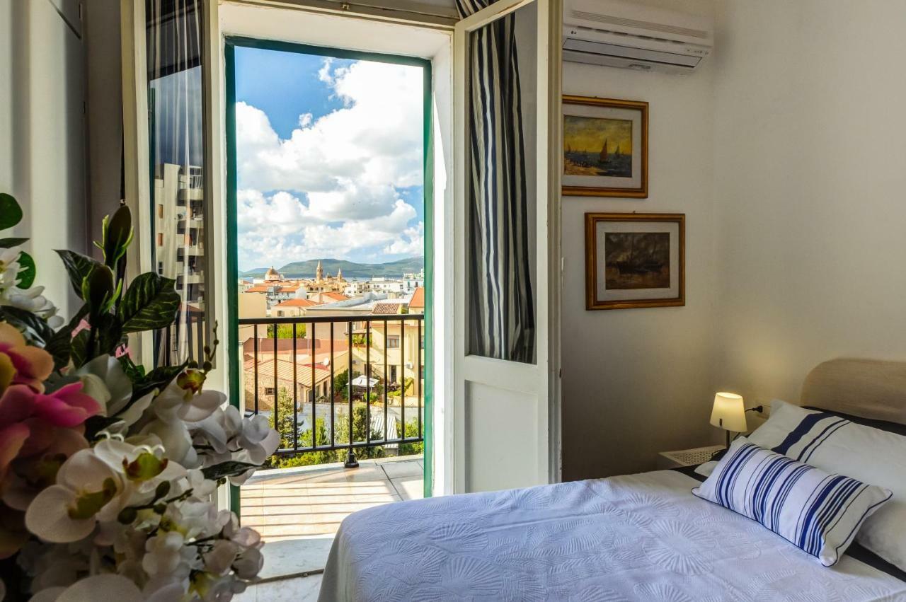 Double Room with Balcony and Sea View,1165404195:JPEG