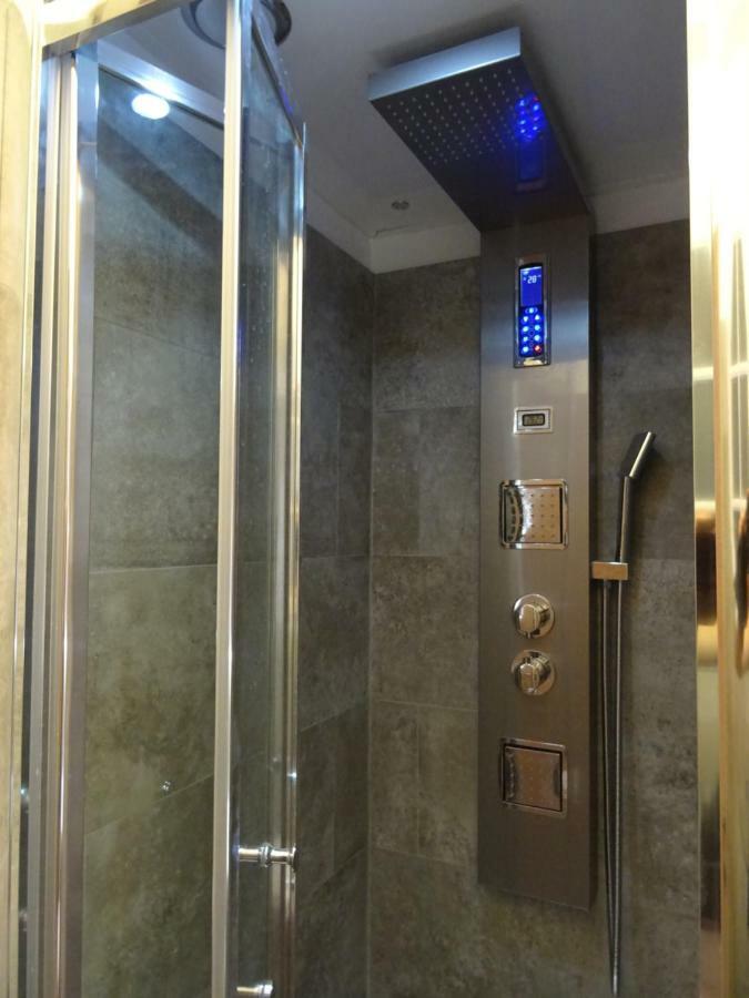 Luxury Quadruple Room