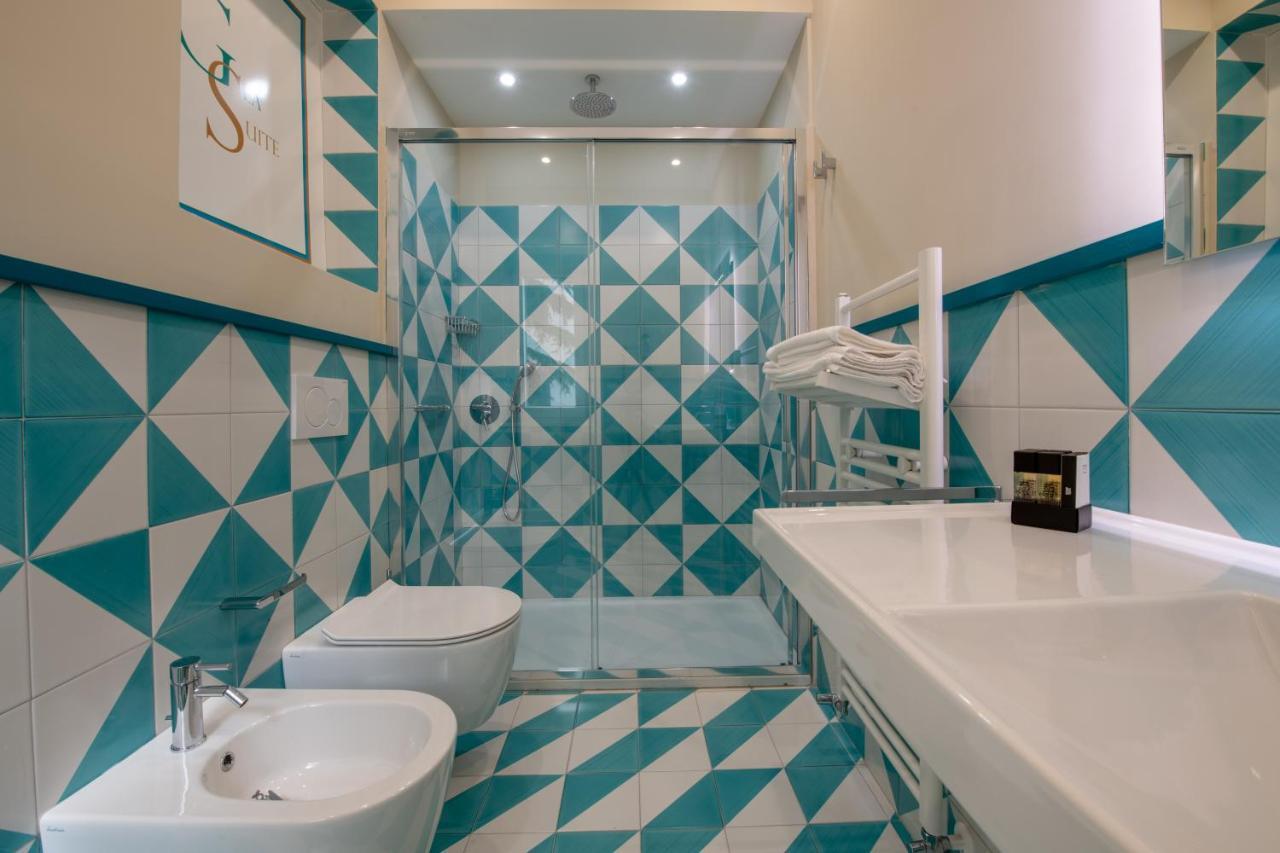 Suite with Balcony,913353454:JPEG