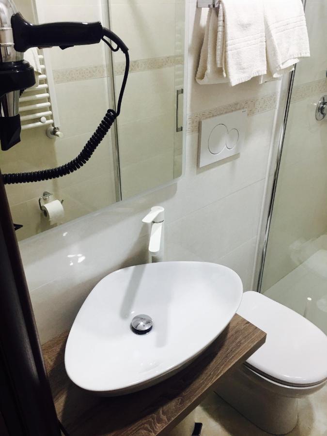 Triple Room Private Bathroom