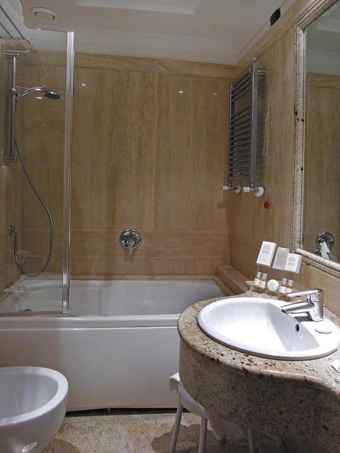 Double or Twin Room Garden View