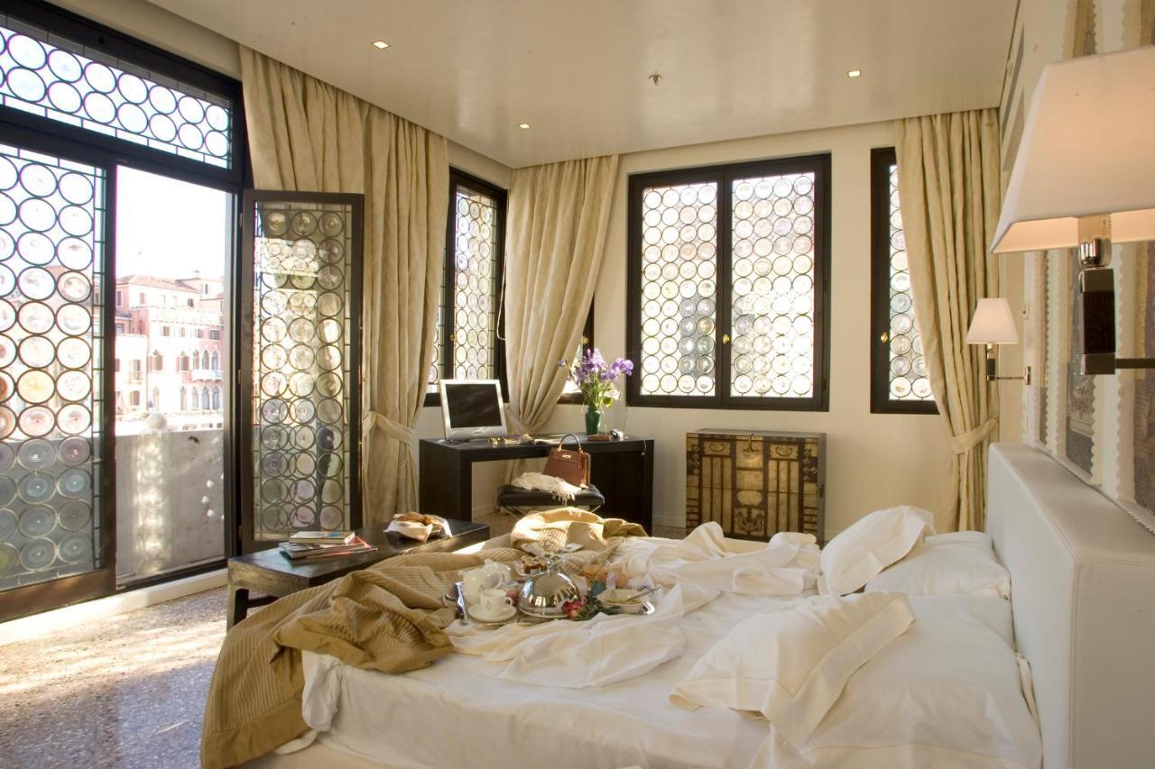 Junior Suite Grand Canal View