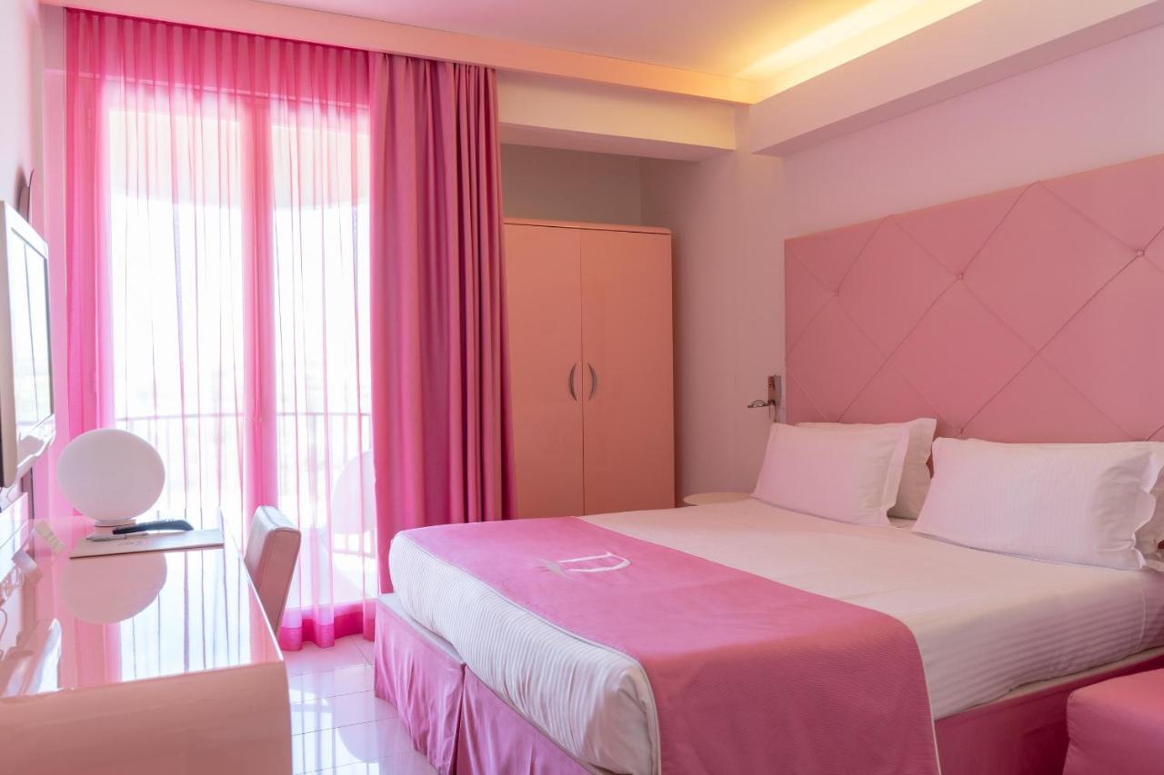 Classic Double Room with Internal View,980791867:JPEG