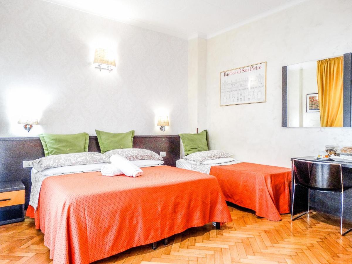 Pokój trzyosobowy z balkonem