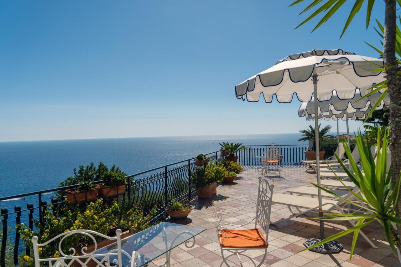 Four-Bedroom Apartment Private Pool