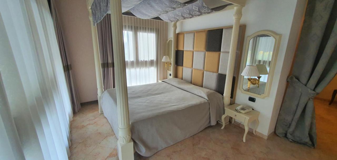 Junior Suite,943488181:JPEG
