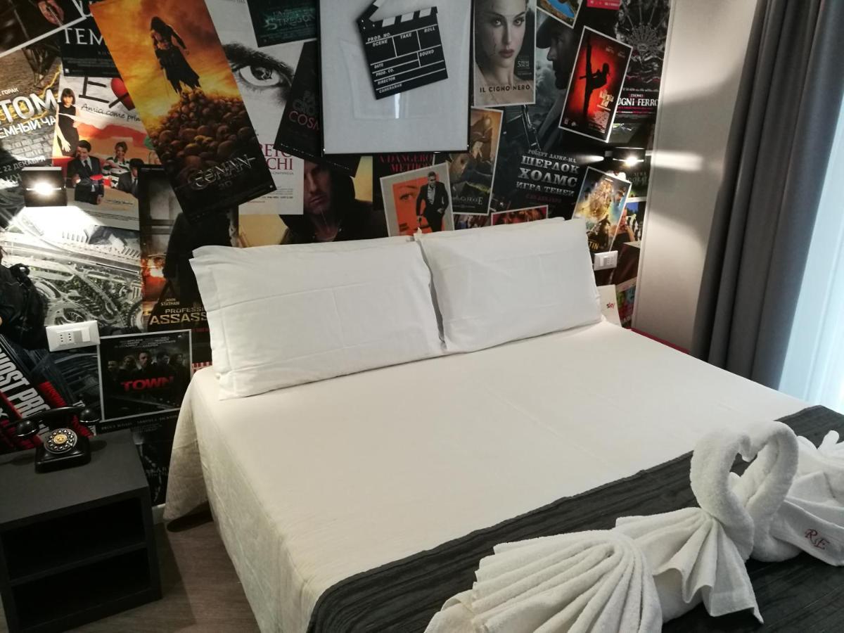 Deluxe Double Room,948066685:JPEG