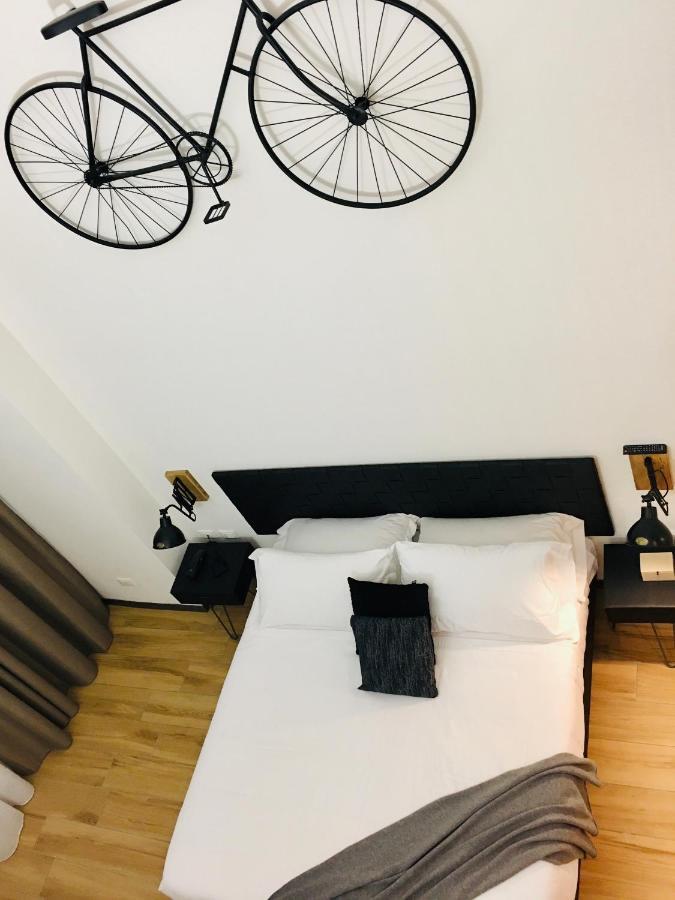 Duplex Studio,950982838:JPEG