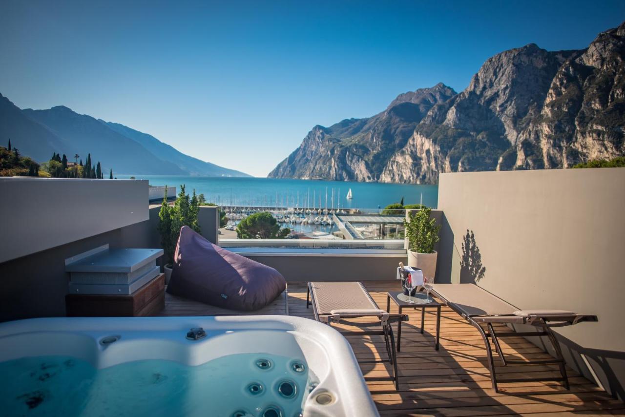 Suite con Terrazza e Vasca Idromassaggio