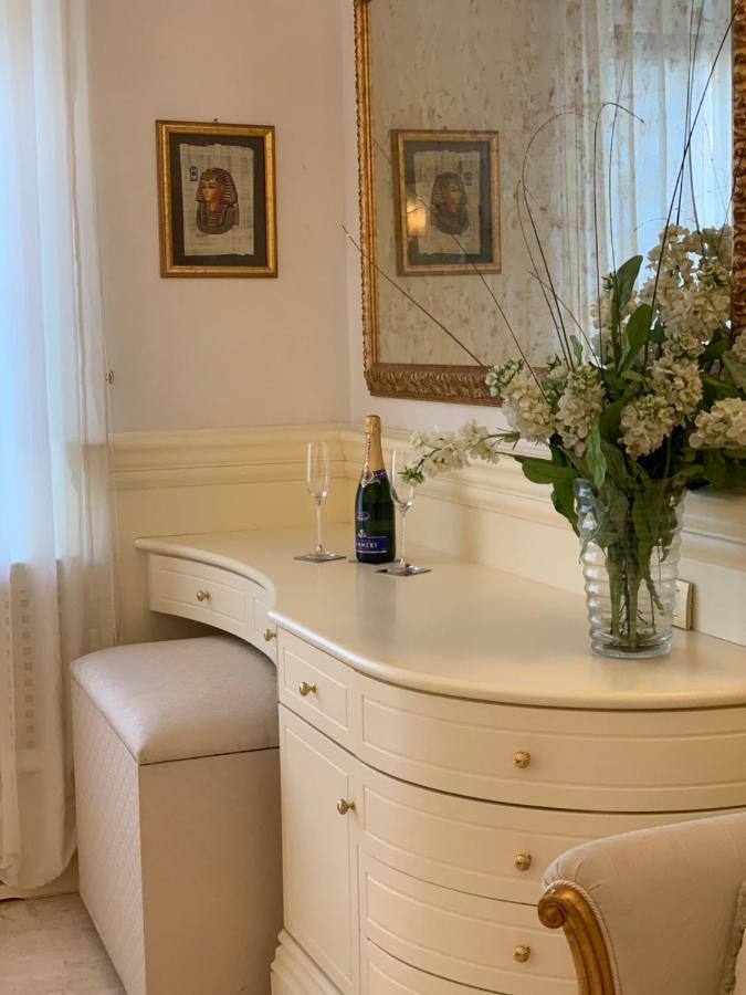 Apartament typu Deluxe Suite z wanną z hydromasażem