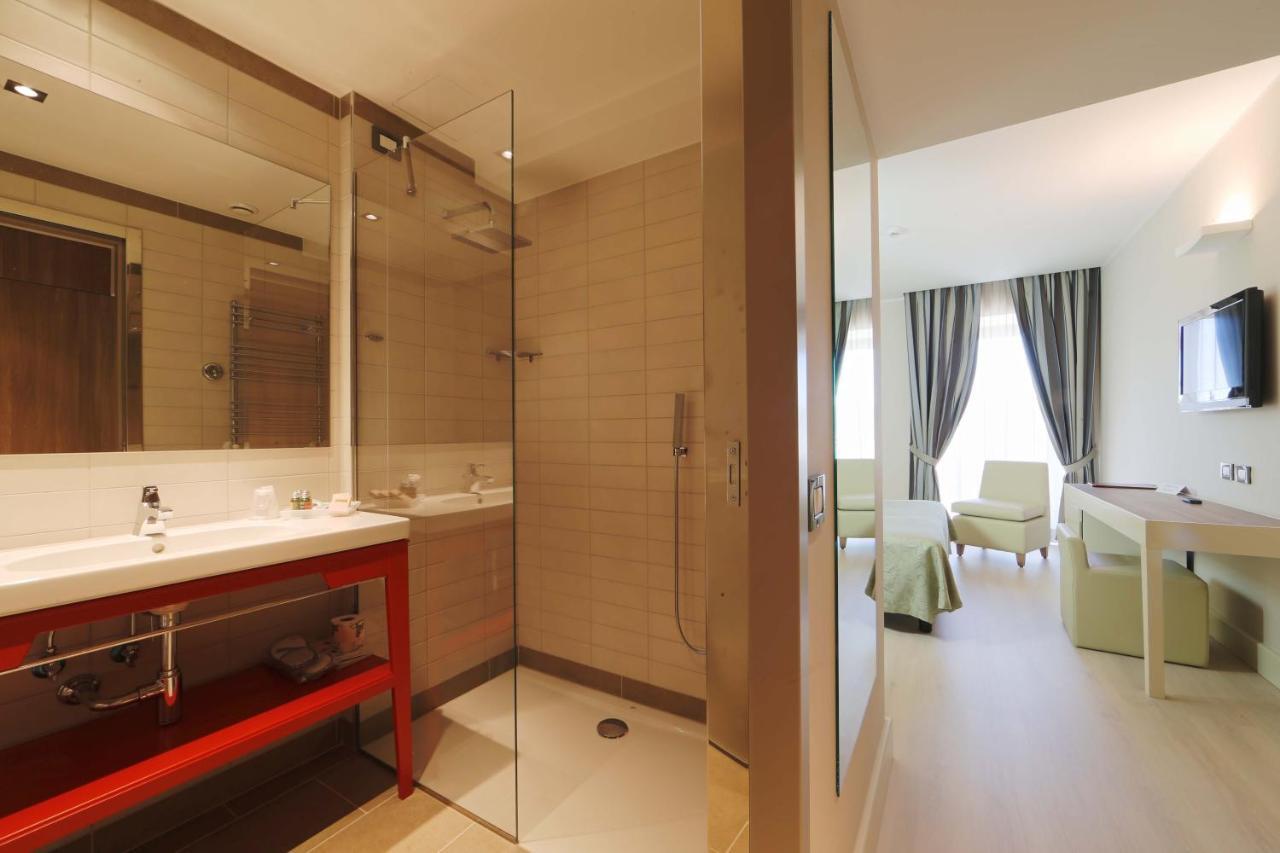 Superior Double or Twin Room,998646762:JPEG