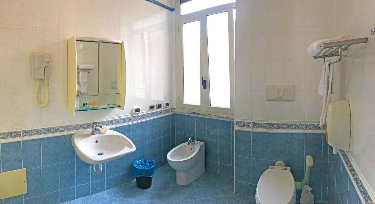 Superior Double or Twin Room with Garden View,959524642:JPEG