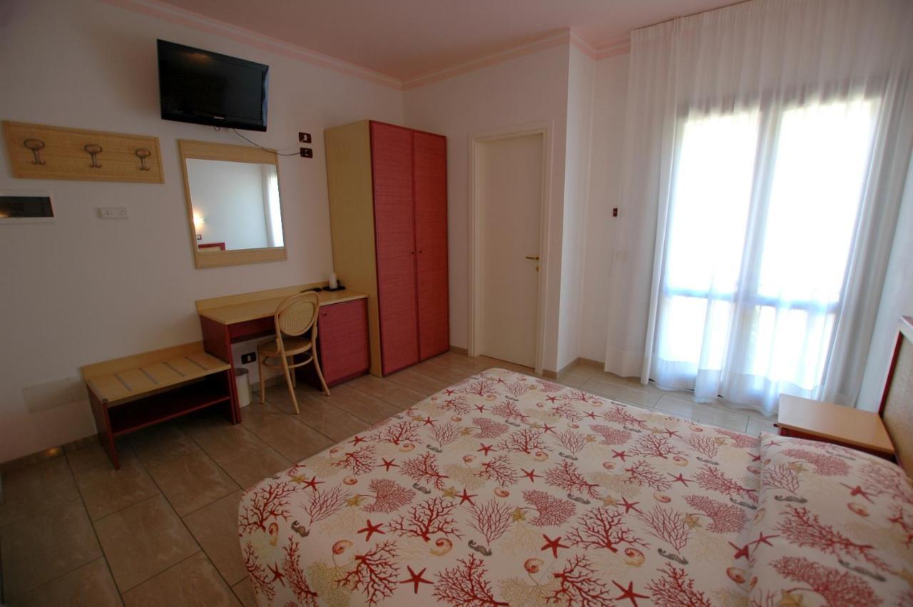 Standard Double Room,966972871:JPEG