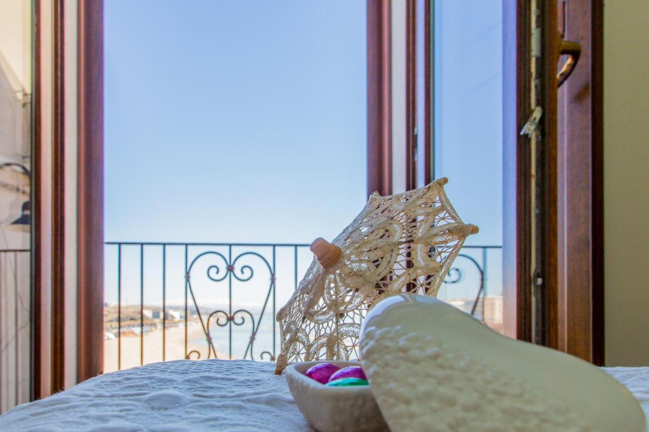 Deluxe Double Room with Sea View,1363960424:JPEG