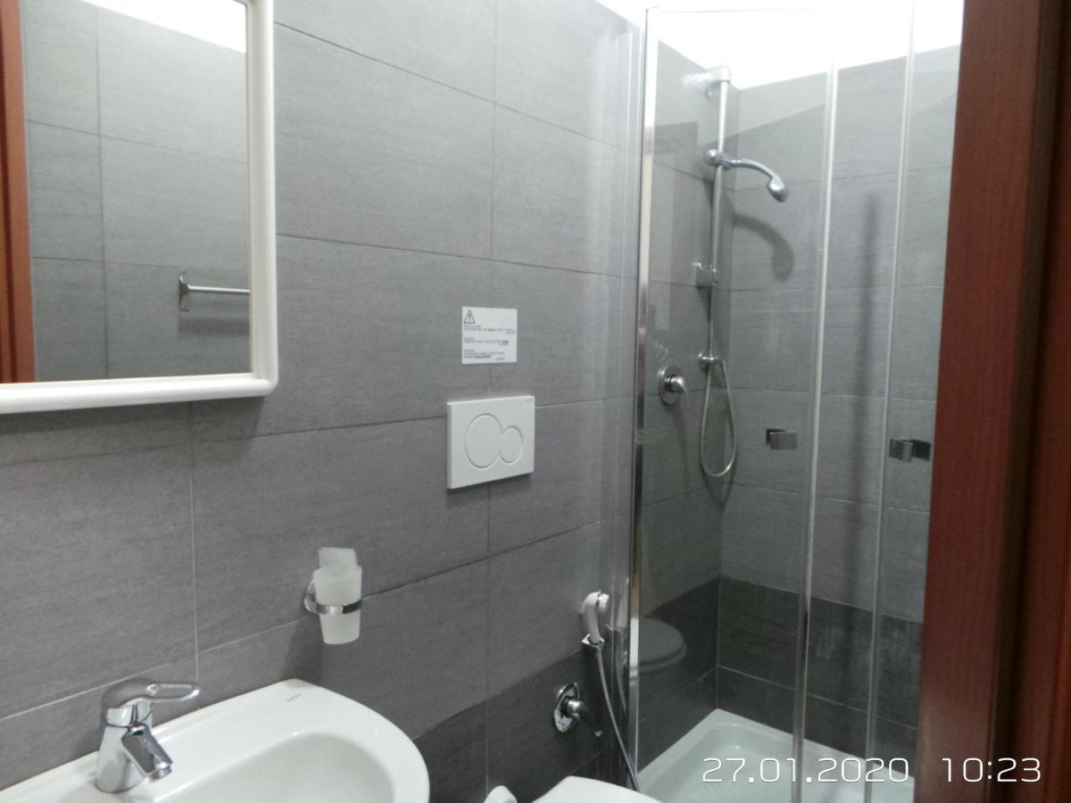 Double or Twin Room Private Bathroom