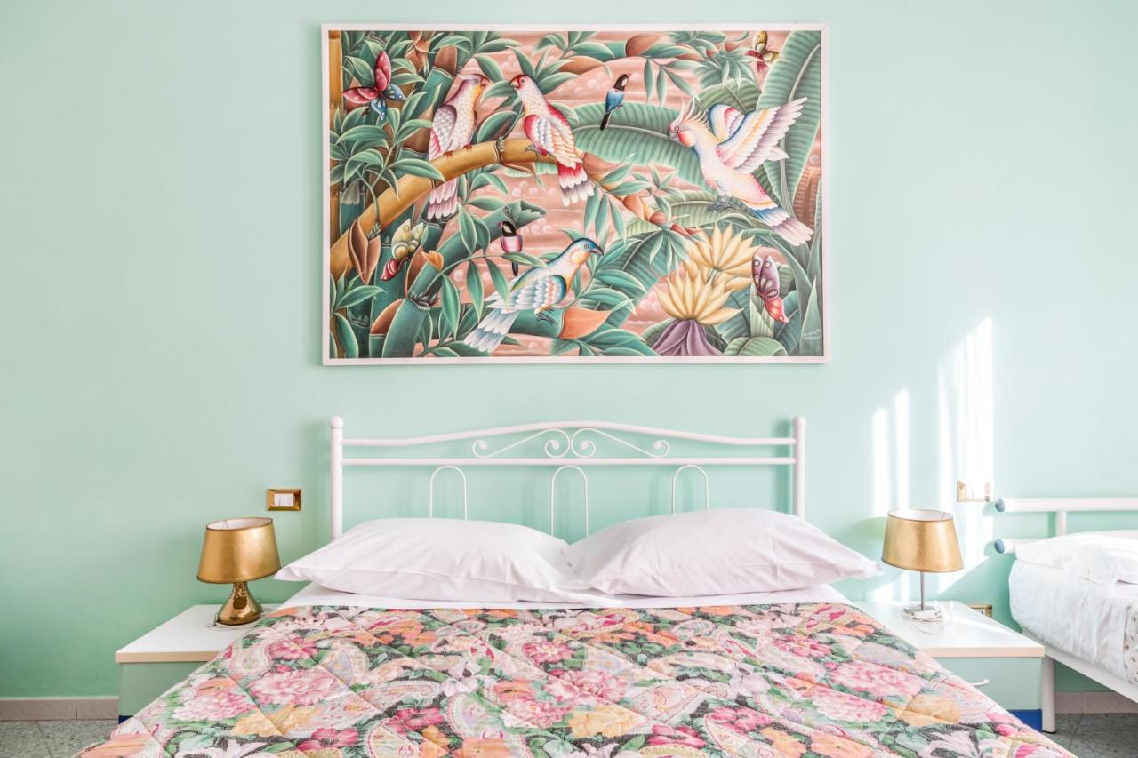 Triple Room,967988140:JPEG