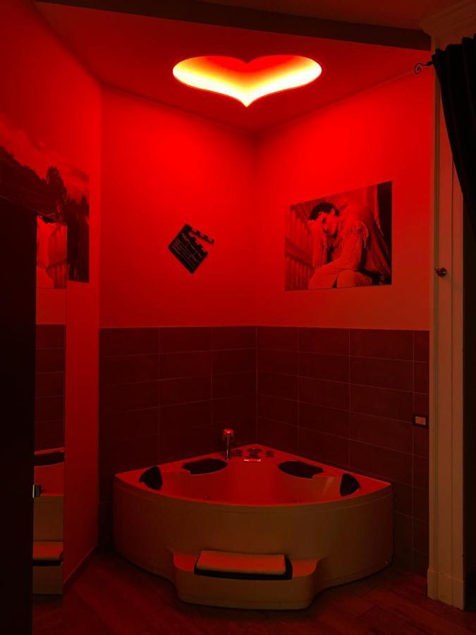 Deluxe Suite Spa Bath