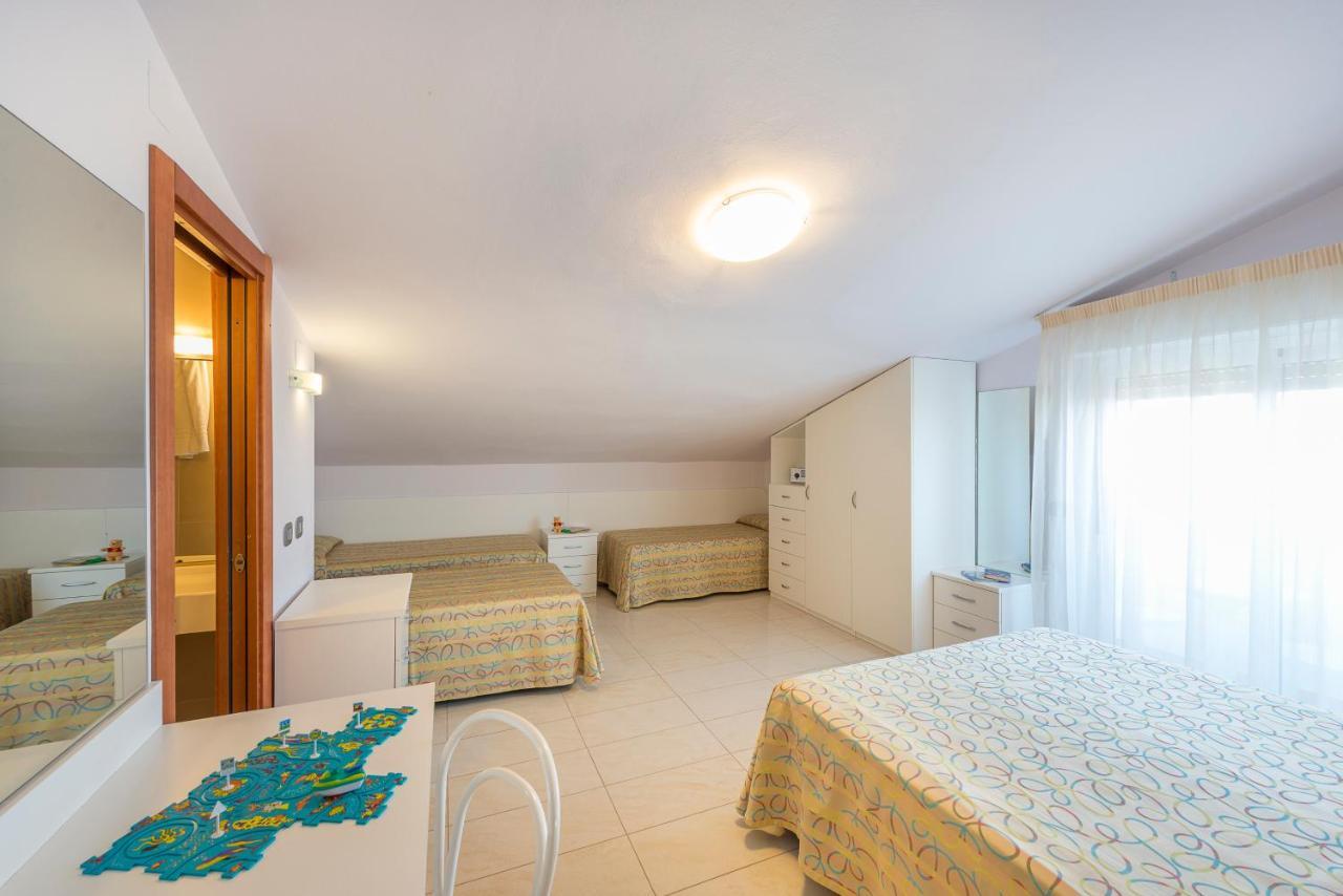 Family Room with Sea View,969728704:JPEG