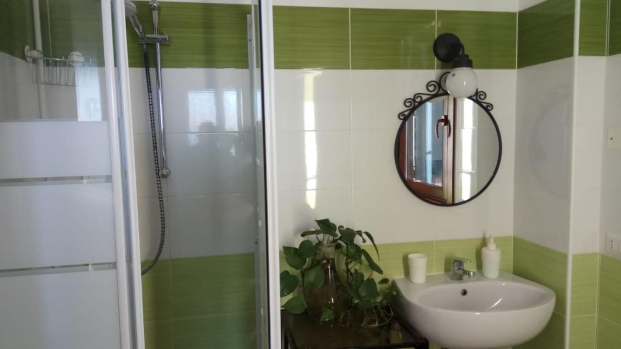 Twin Room Private Bathroom