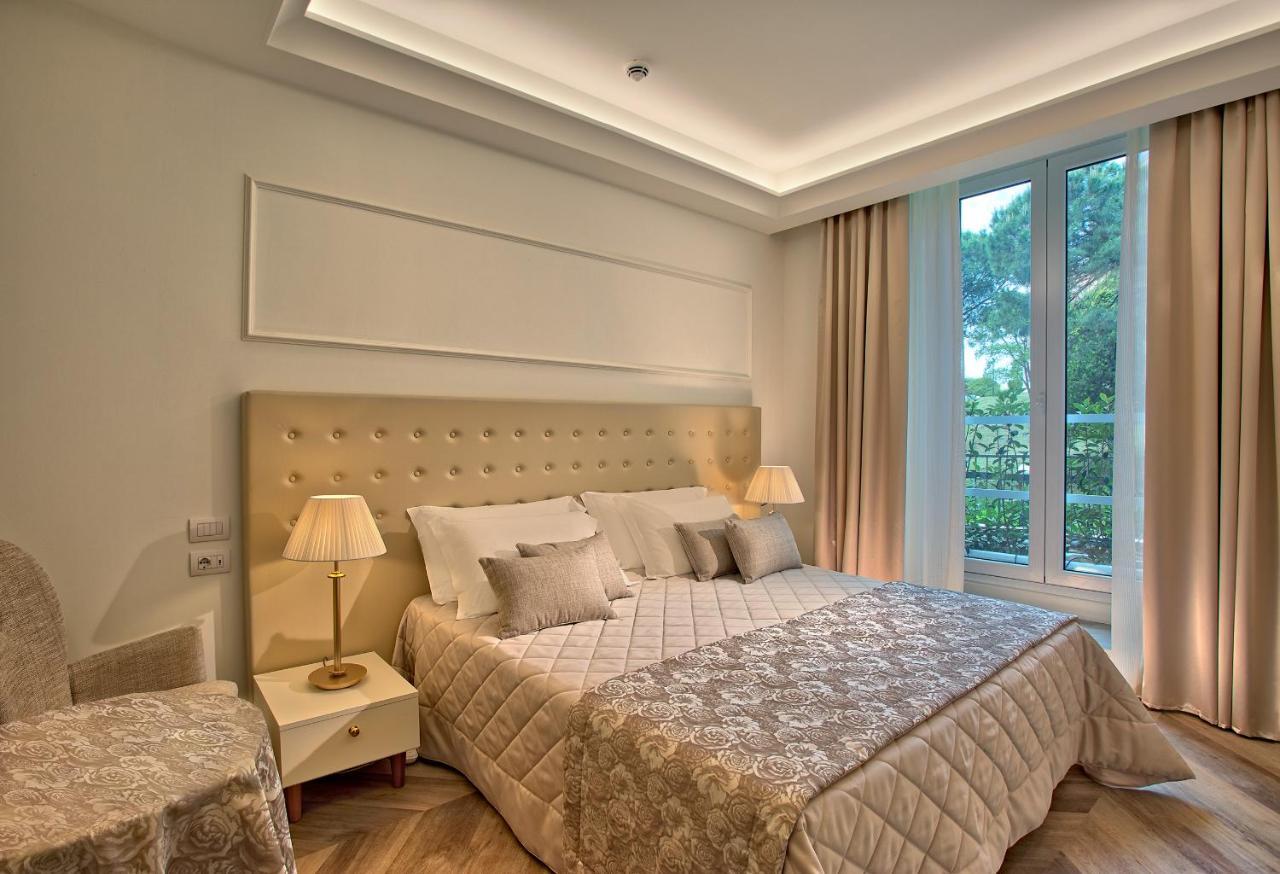 Superior Single Room,664332966:JPEG