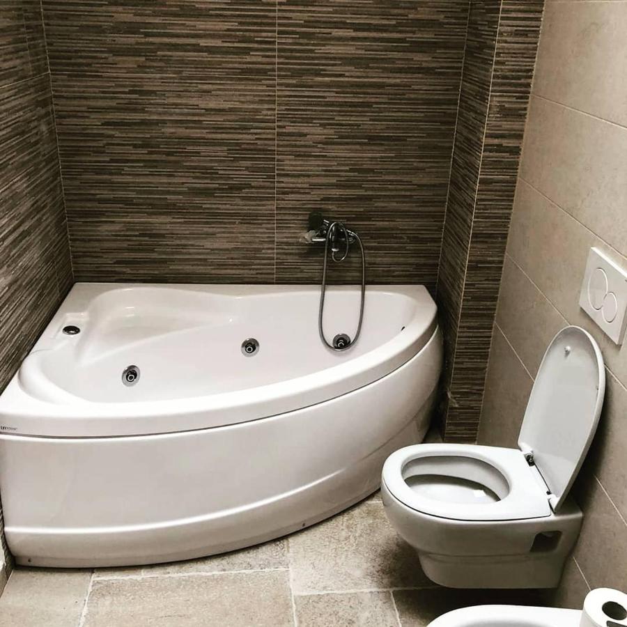 Double Room with Spa Bath