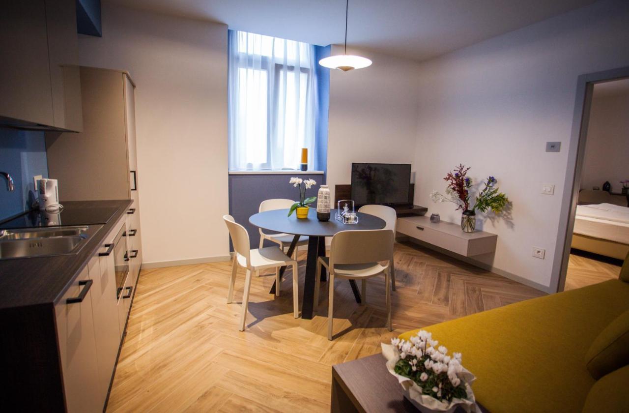 Apartament z balkonem