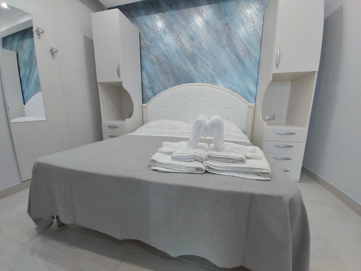 Double Room,978341737:JPEG