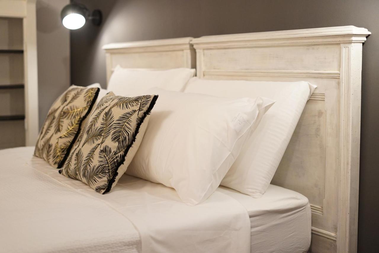 Family Room with Private Bathroom,979908598:JPEG