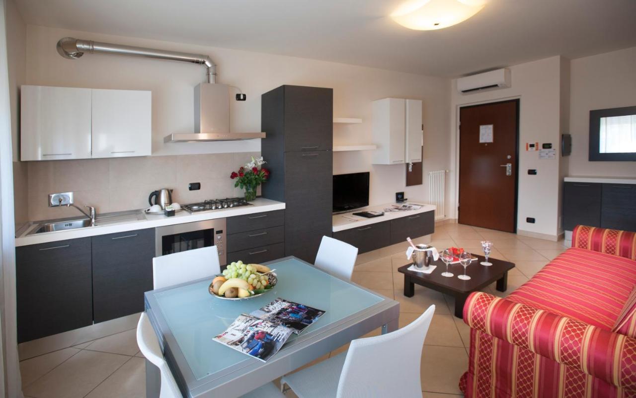 Two-Bedroom Apartment with Balcony (4 Adults)