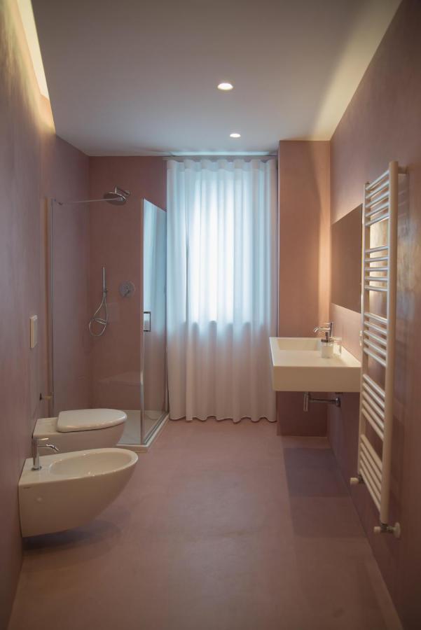 Twin Room with Private External Bathroom