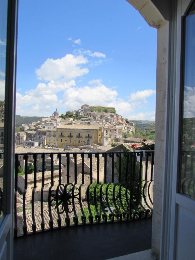 Camera Tripla con Balcone
