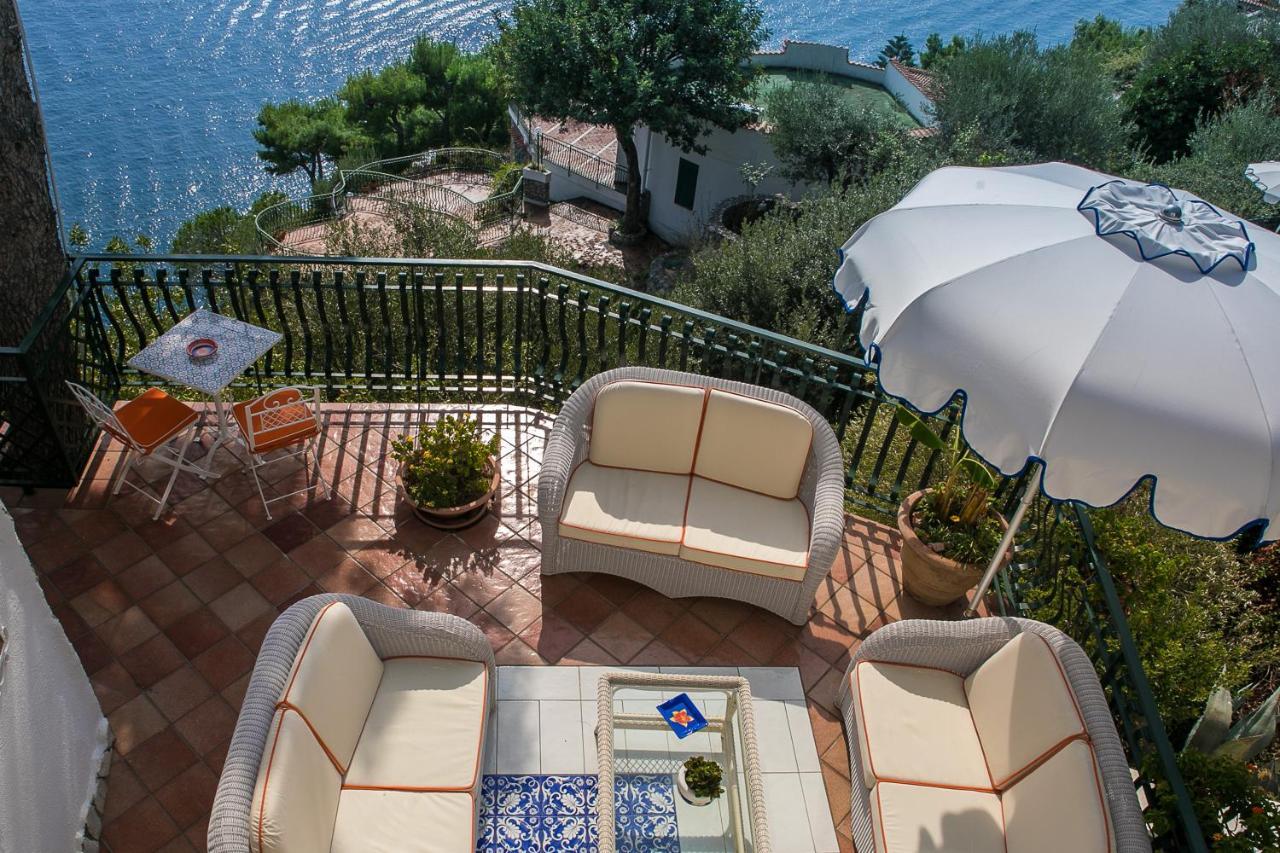 Four-Bedroom Apartment Private Pool