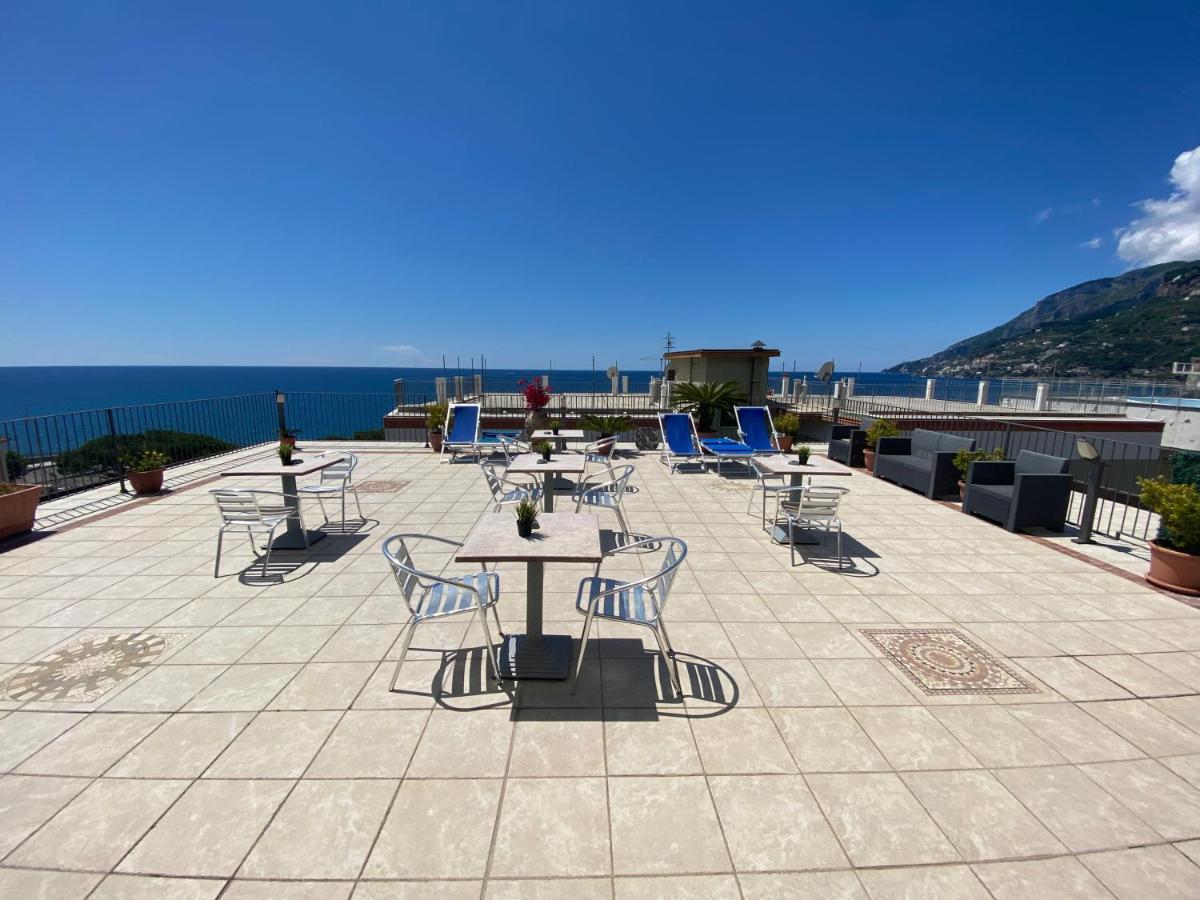 Appartamento con 1 Camera da Letto e Vista Mare