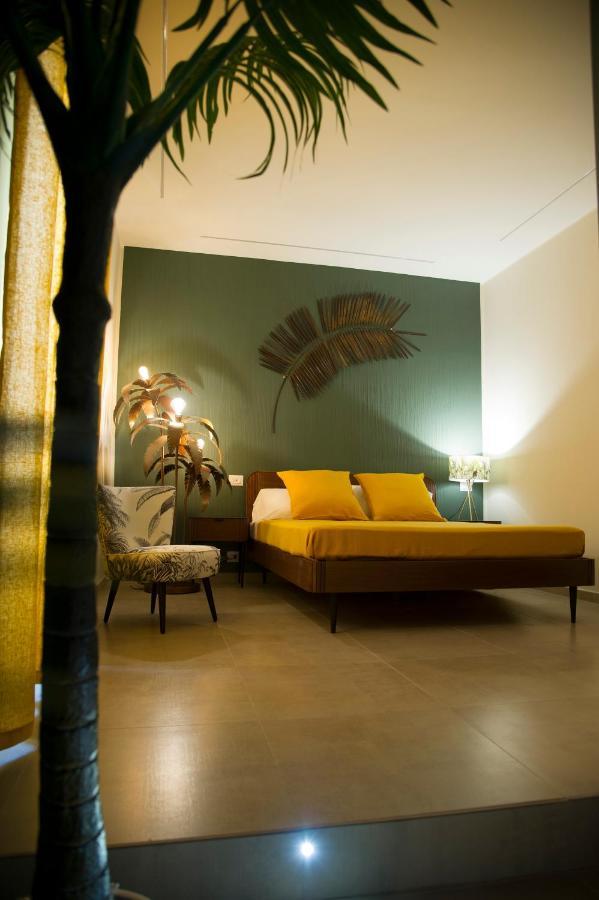 Double Room with Private Bathroom,997469433:JPEG