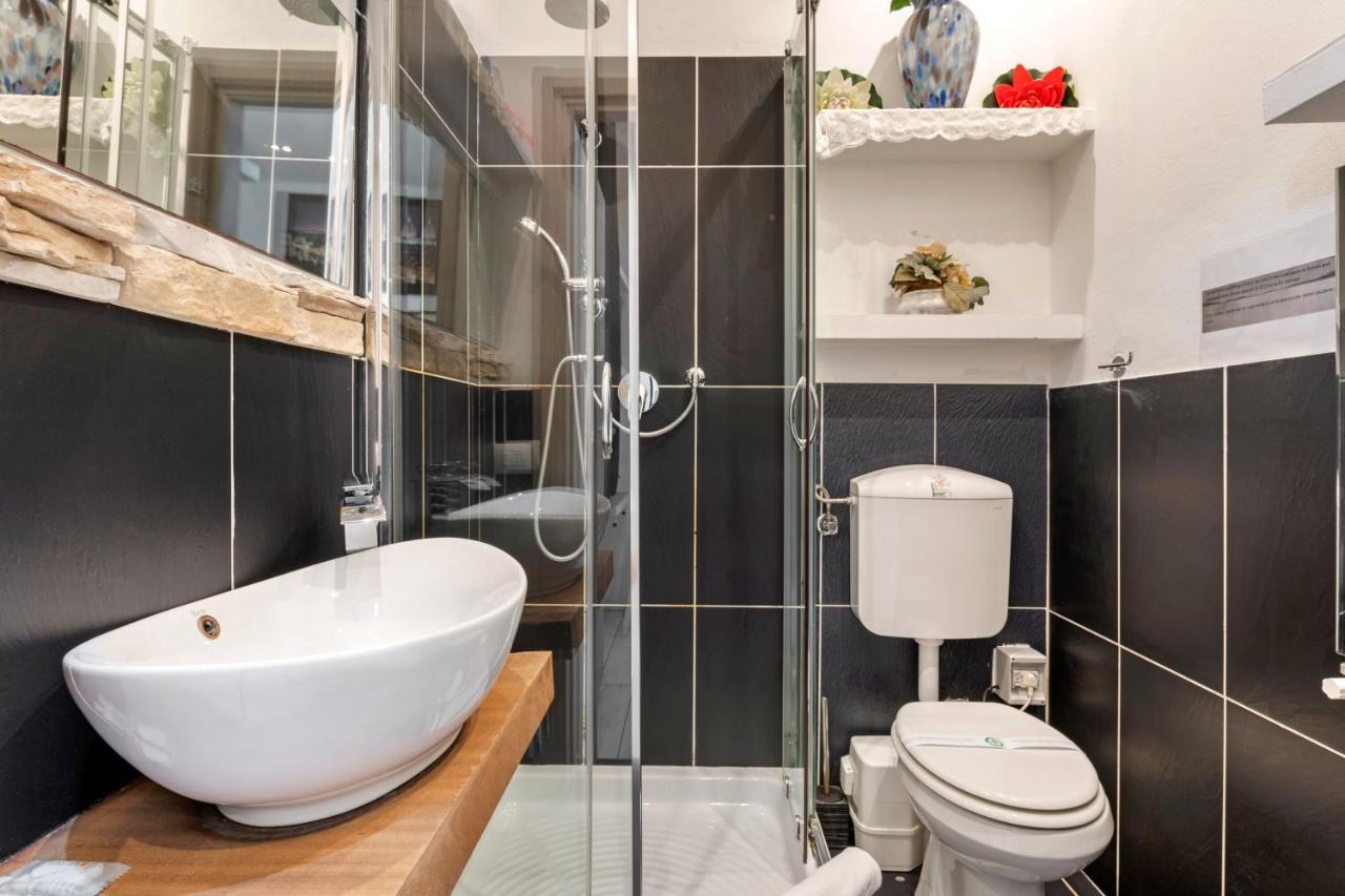Quarto Individual com Banheiro Privativo